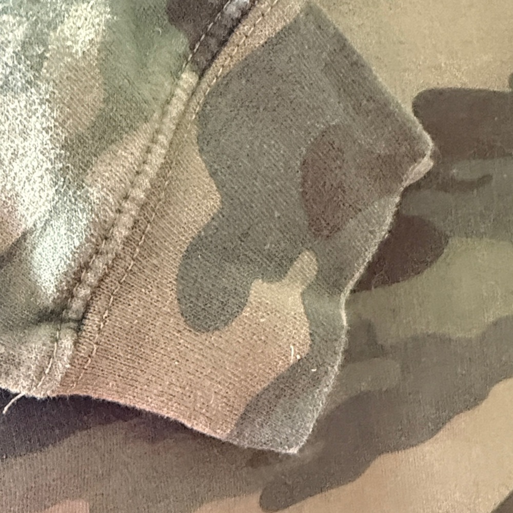Vineyard Camouflage Sweatshirt - Green - Picture 5 of 7